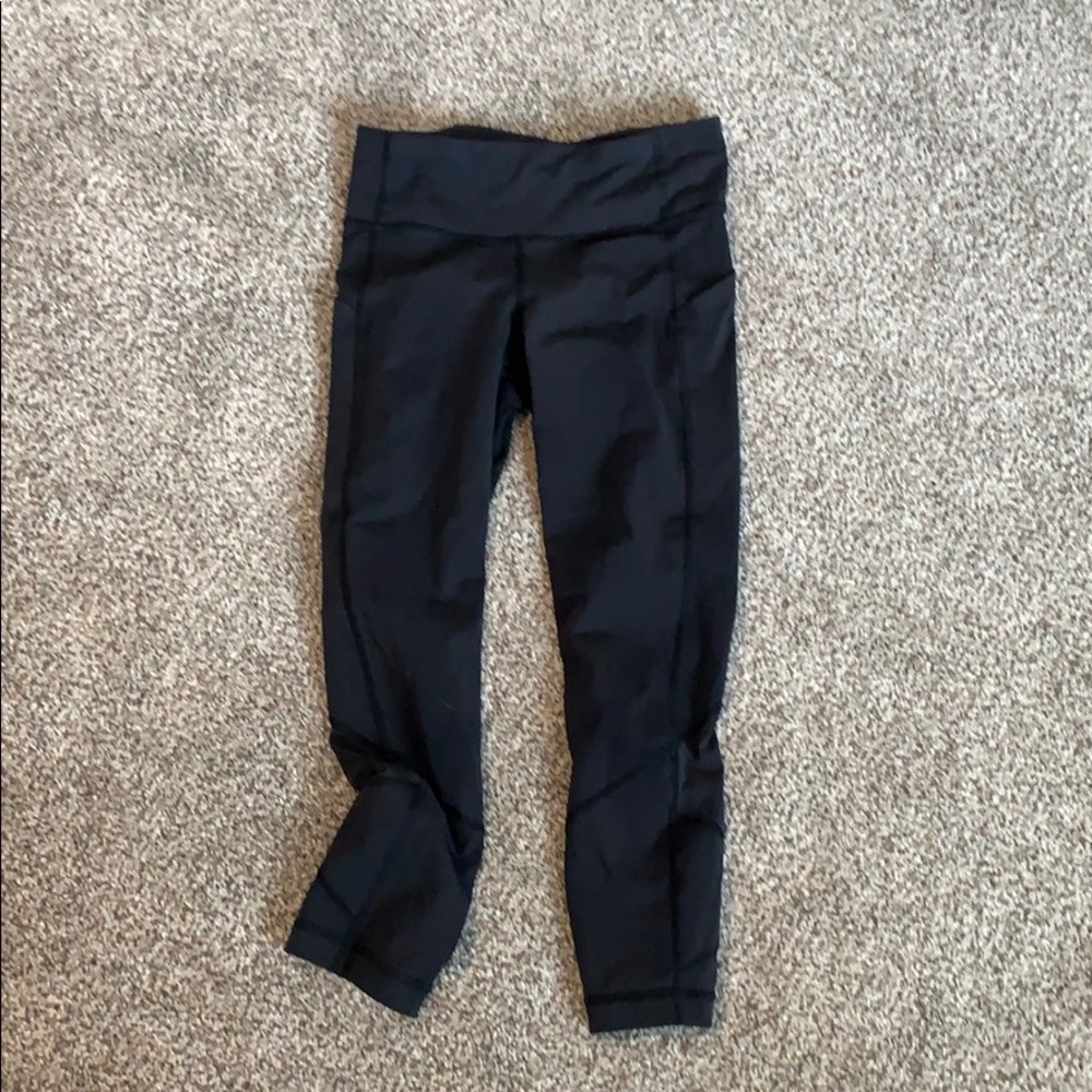 Black Lulu leggins cropped
